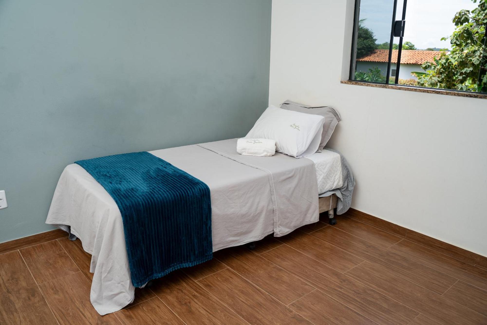Casa Com Piscina Vista Para Lago, 03 Quartos Confortaveis Capitólio Buitenkant foto
