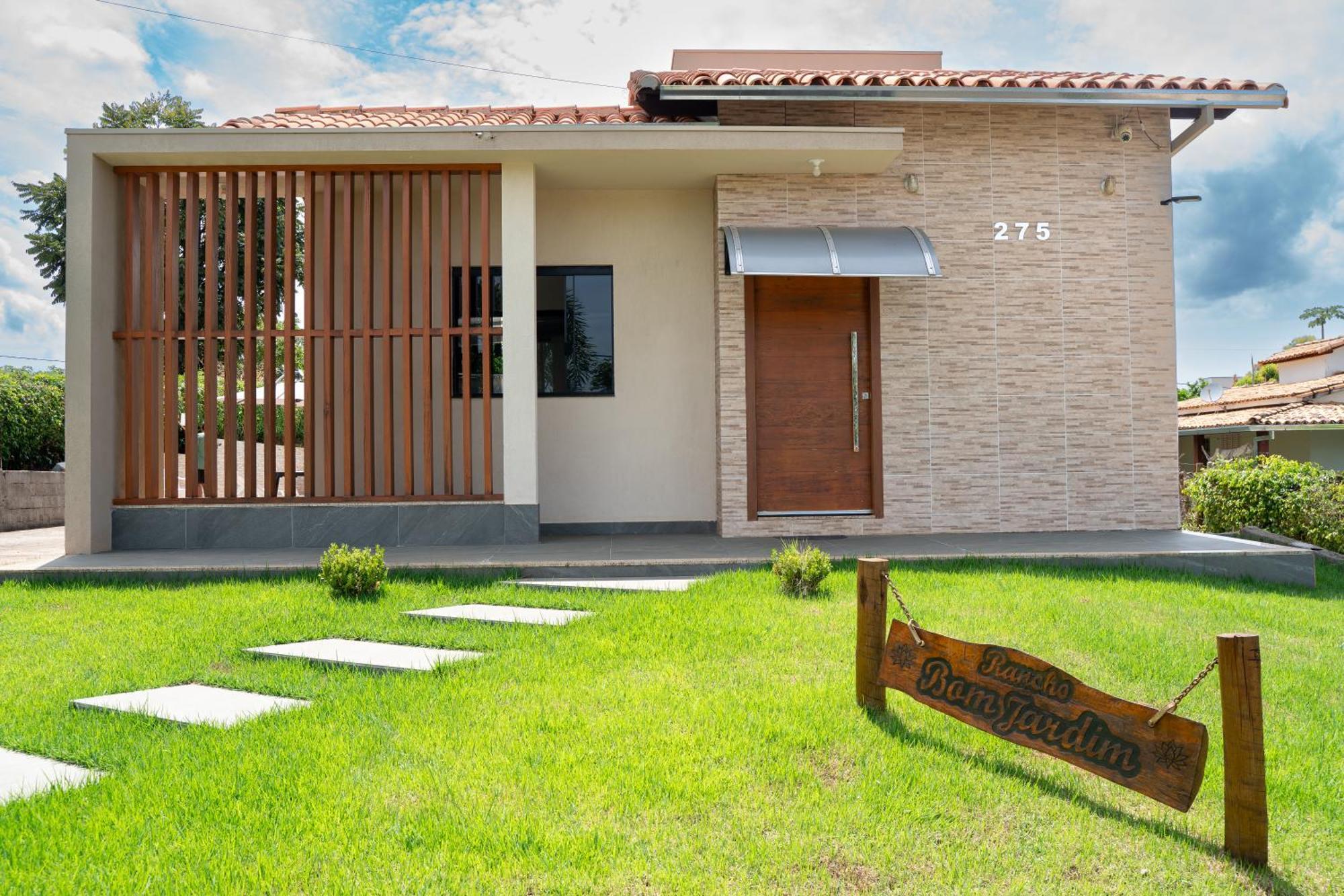 Casa Com Piscina Vista Para Lago, 03 Quartos Confortaveis Capitólio Buitenkant foto